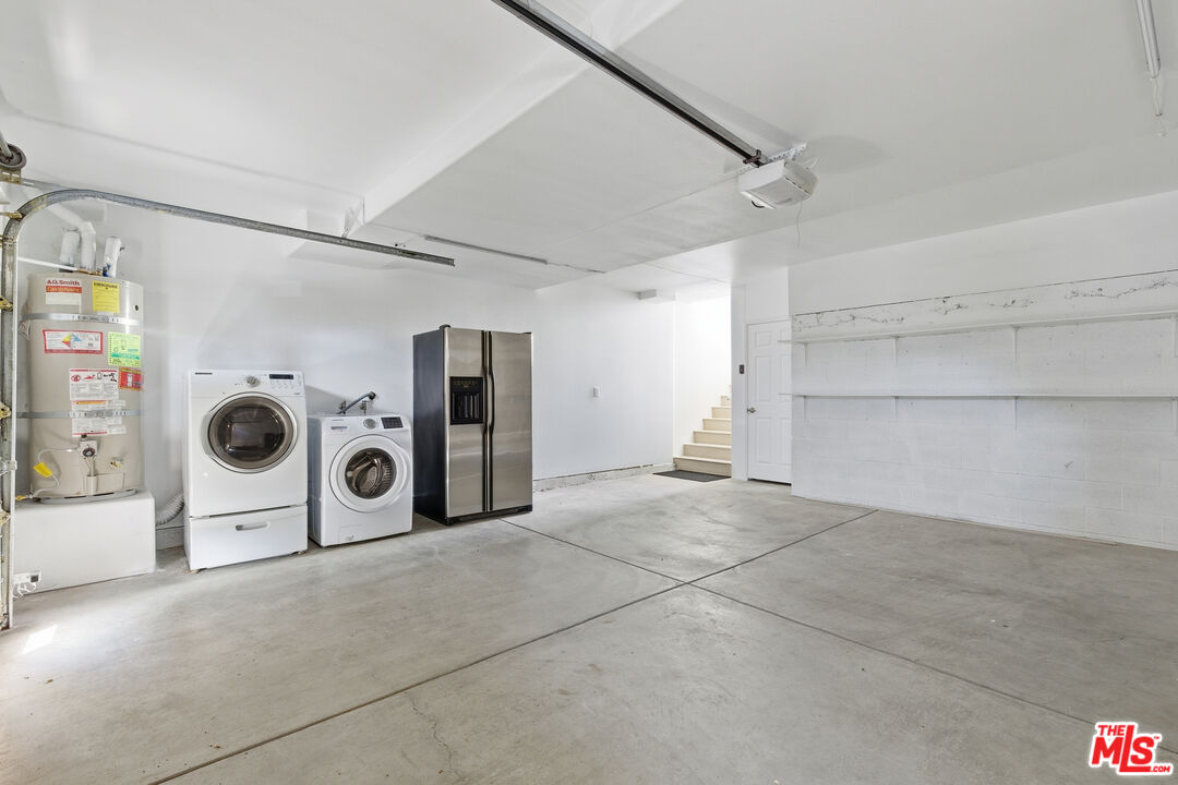 359 Westlake Vista Ln