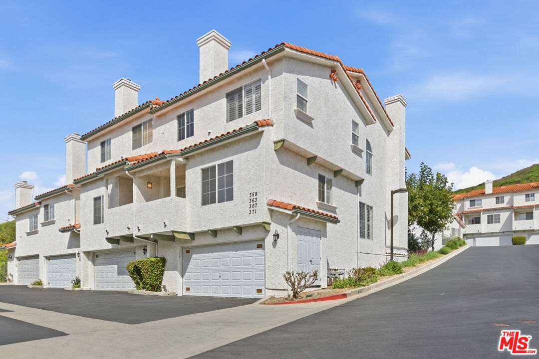 359 Westlake Vista Ln