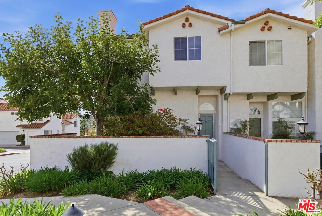 359 Westlake Vista Ln