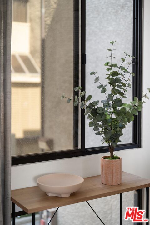 484 E California Blvd Unit: 36