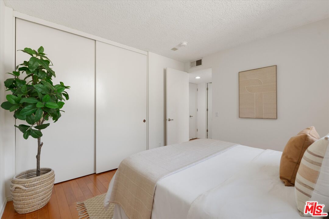484 E California Blvd Unit: 36