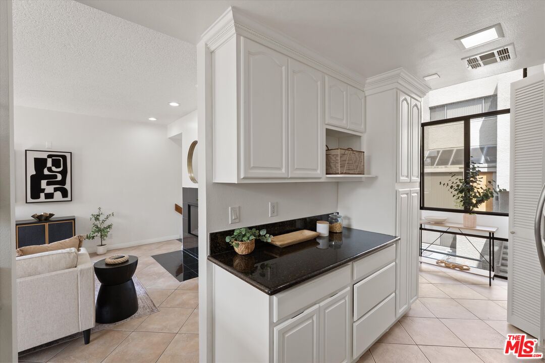 484 E California Blvd Unit: 36