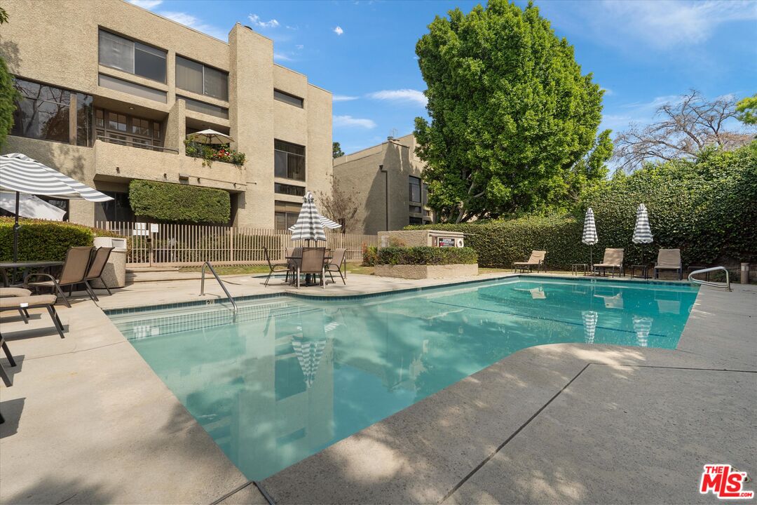 484 E California Blvd Unit: 36