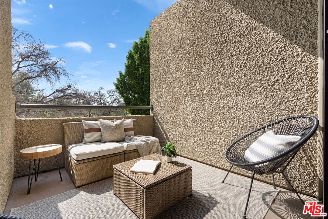 484 E California Blvd Unit: 36