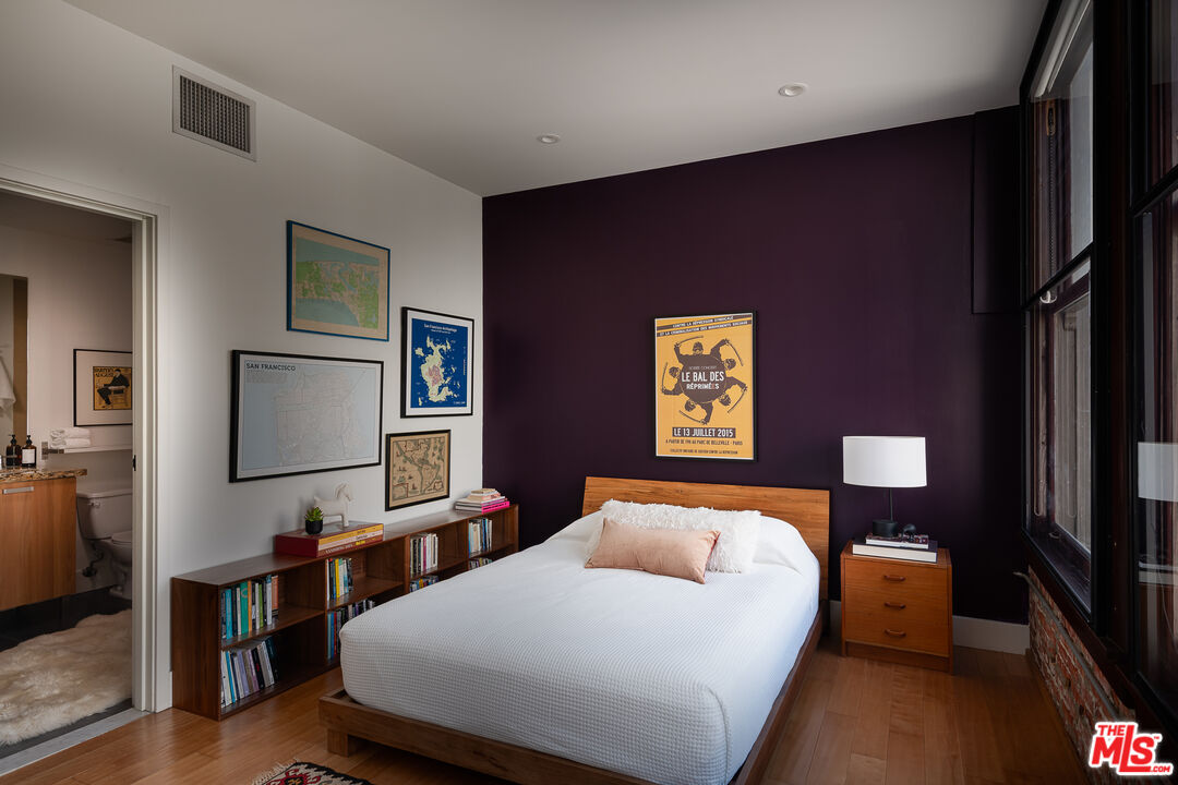 460 S Spring St Unit: 1015