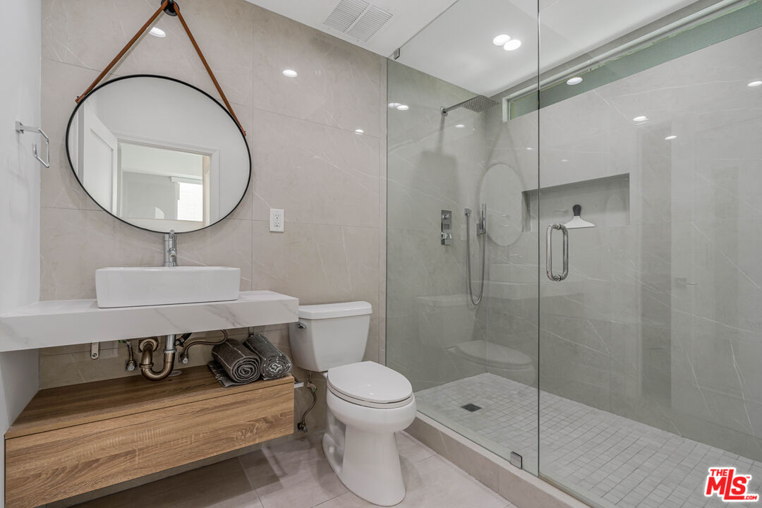 10501 Wilshire Blvd Unit: 1012