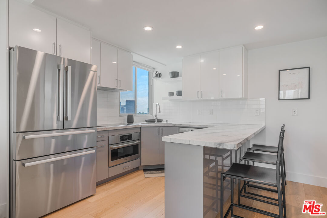 10501 Wilshire Blvd Unit: 1012