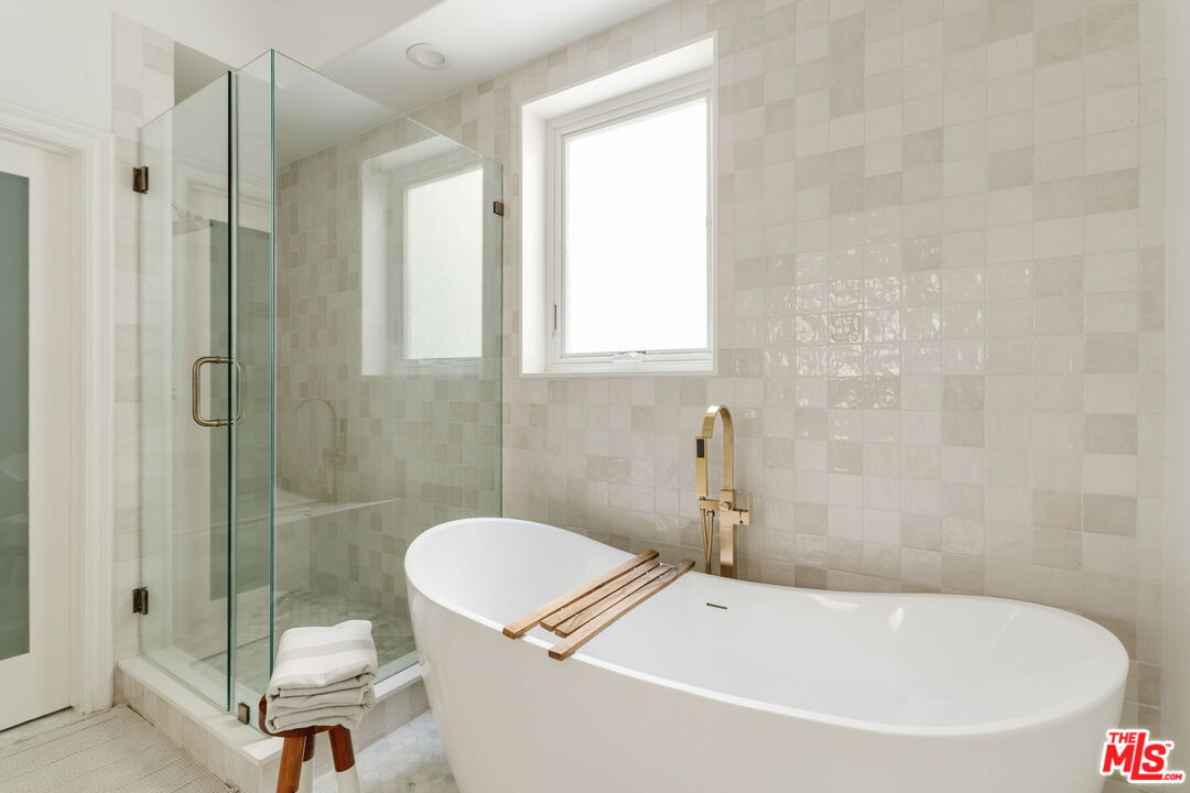 11680 Montana Ave Unit: 203