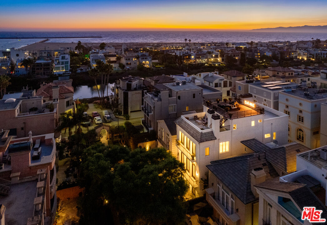 123 Channel Pointe Mall