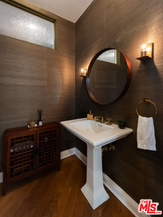 123 Channel Pointe Mall