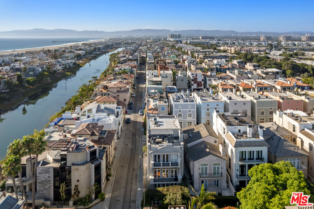 123 Channel Pointe Mall