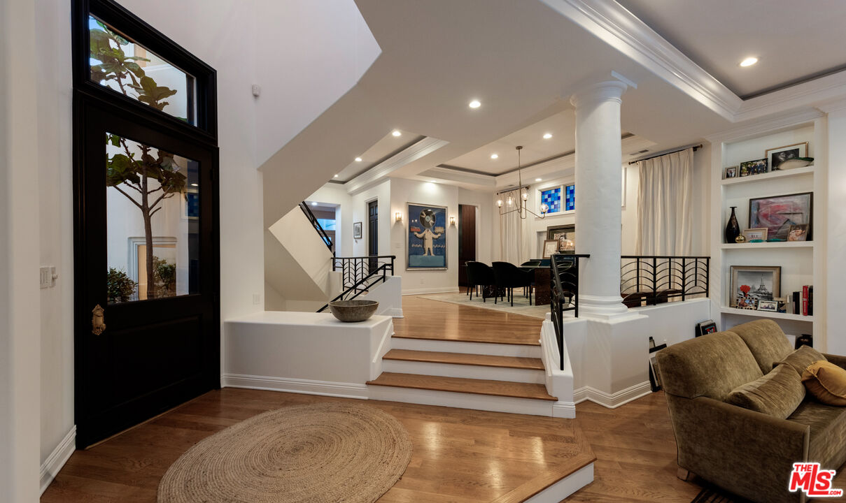 123 Channel Pointe Mall