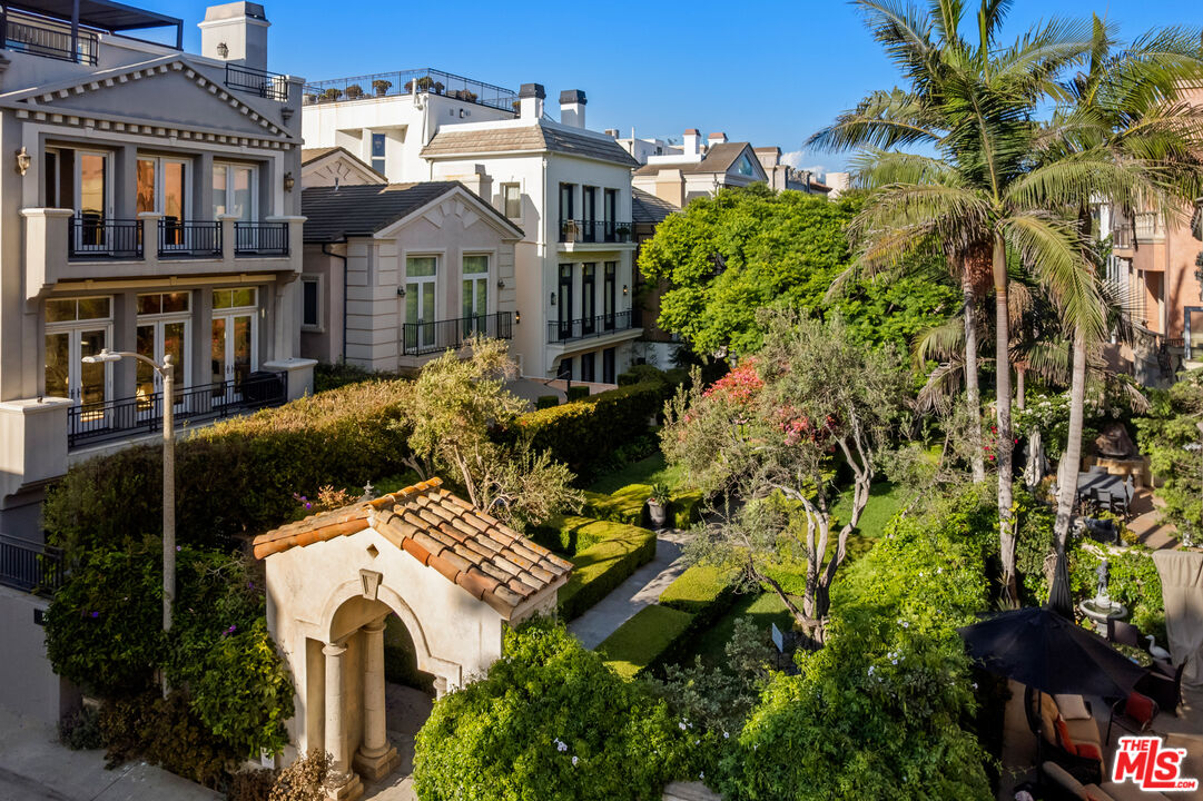 123 Channel Pointe Mall