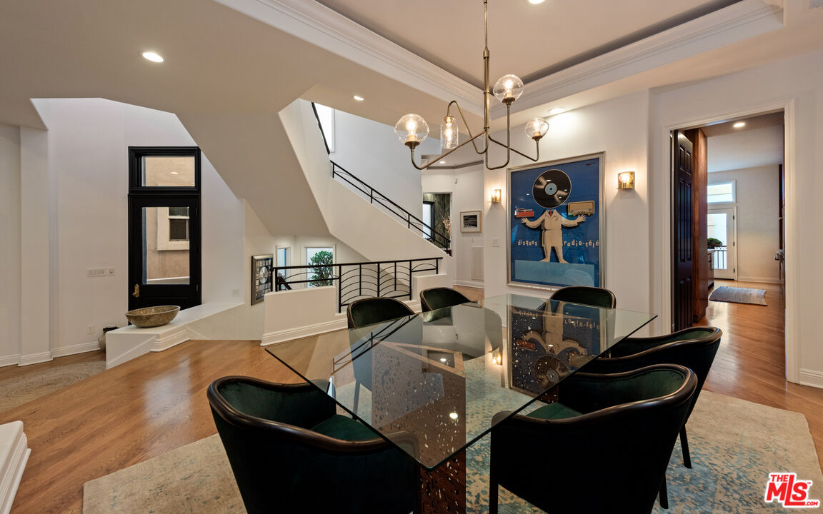 123 Channel Pointe Mall