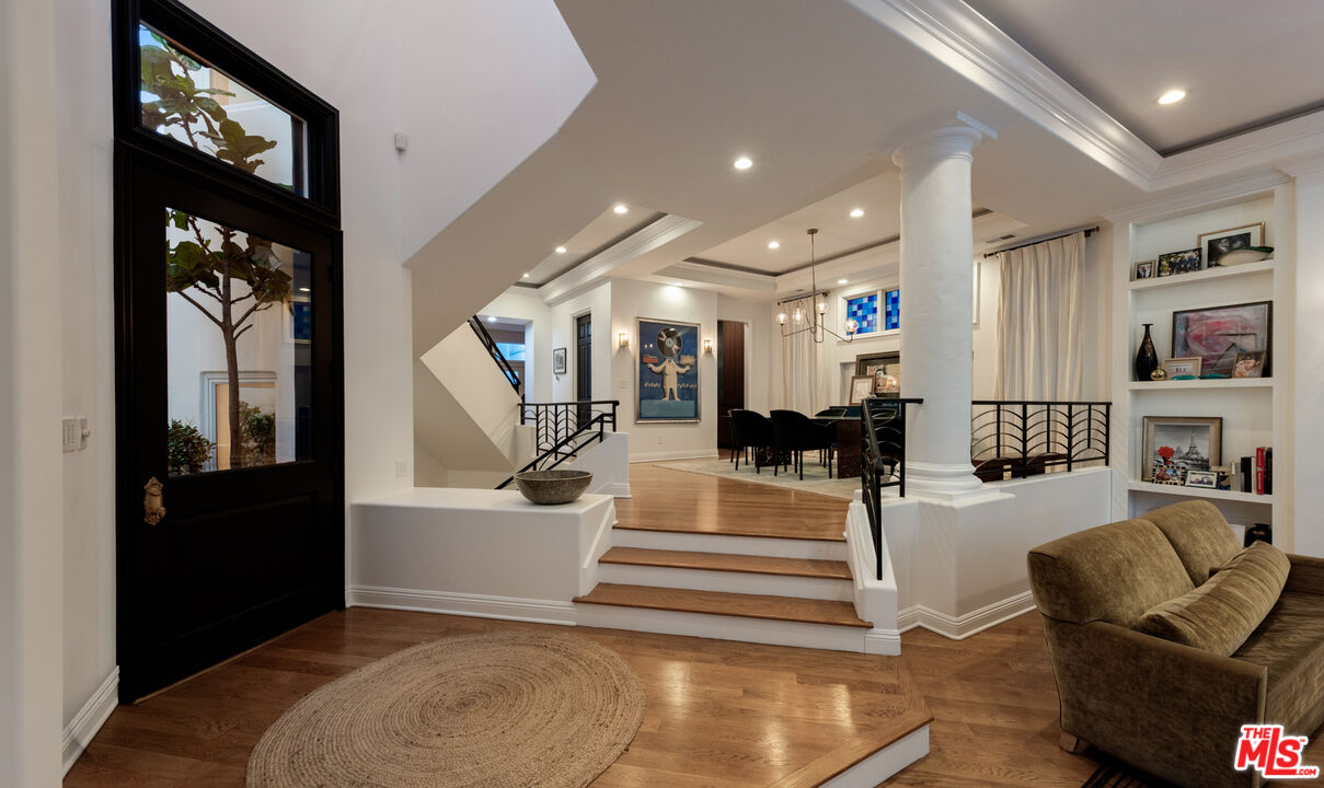 123 Channel Pointe Mall