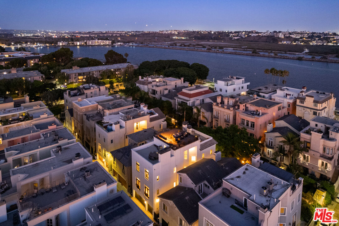 123 Channel Pointe Mall