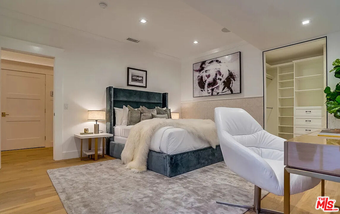 1524 N Sierra Bonita Ave