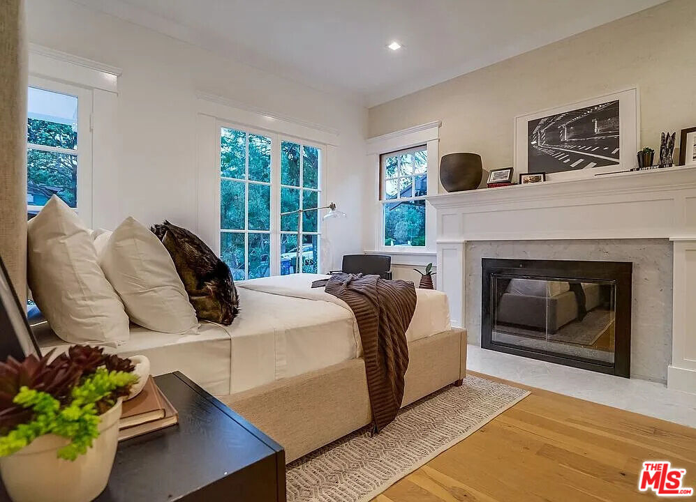 1524 N Sierra Bonita Ave