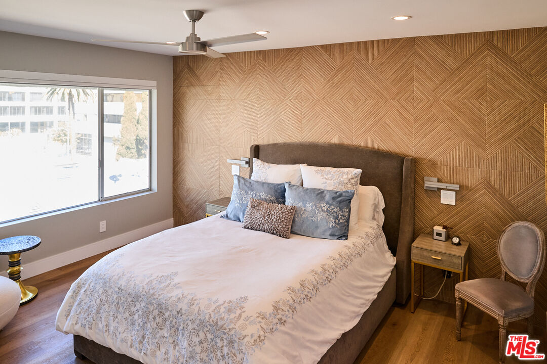 221 S Gale Dr Unit: 403