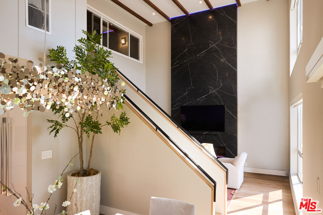 221 S Gale Dr Unit: 403