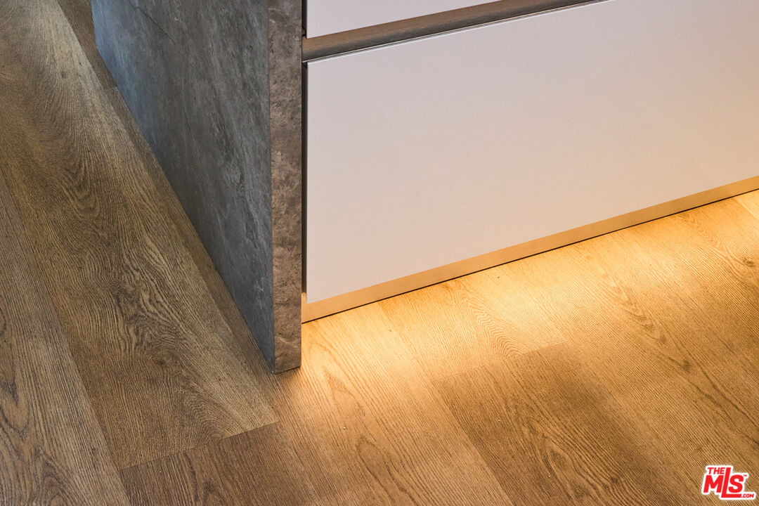 221 S Gale Dr Unit: 403