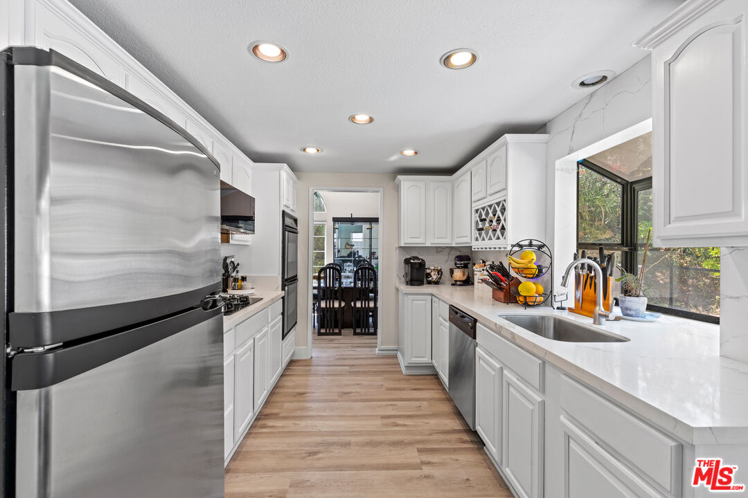 13011 Meadowlark Ave