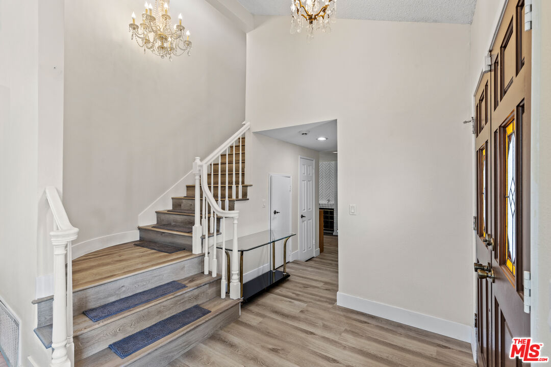 13011 Meadowlark Ave