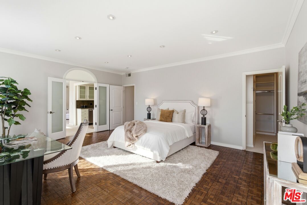 1223 Roxbury Dr Unit: 304