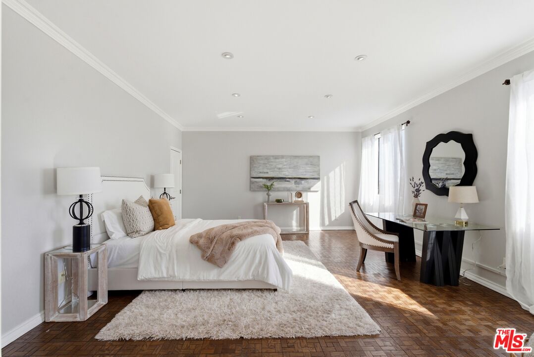 1223 Roxbury Dr Unit: 304