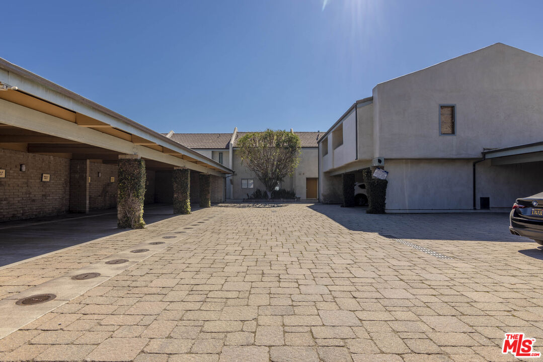 21226 Pacific Coast Hwy