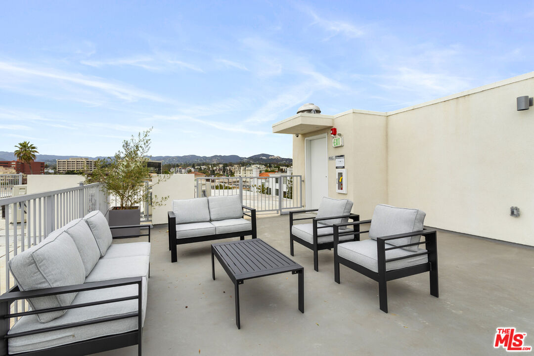 11727 Kiowa Ave Unit: 403