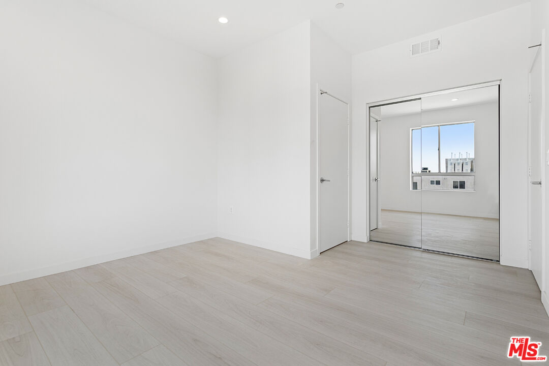 11727 Kiowa Ave Unit: 403