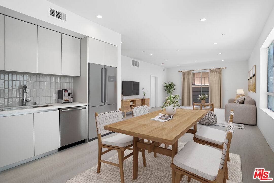 11727 Kiowa Ave Unit: 403