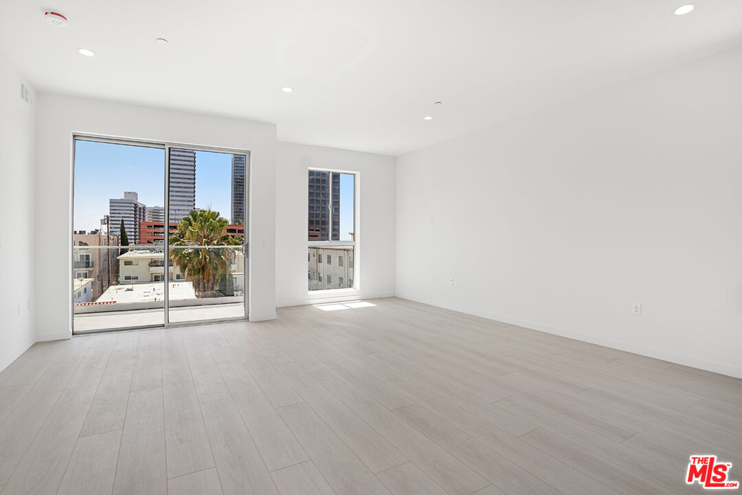 11727 Kiowa Ave Unit: 403