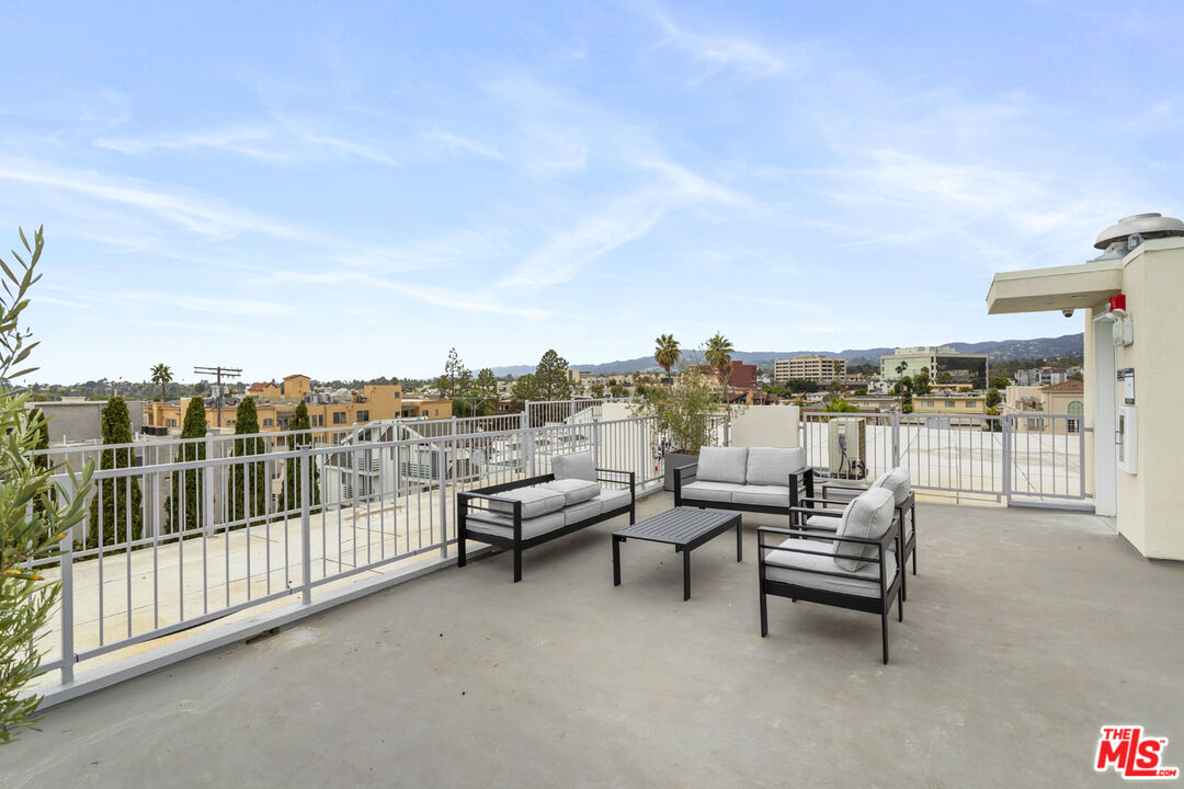 11727 Kiowa Ave Unit: 403