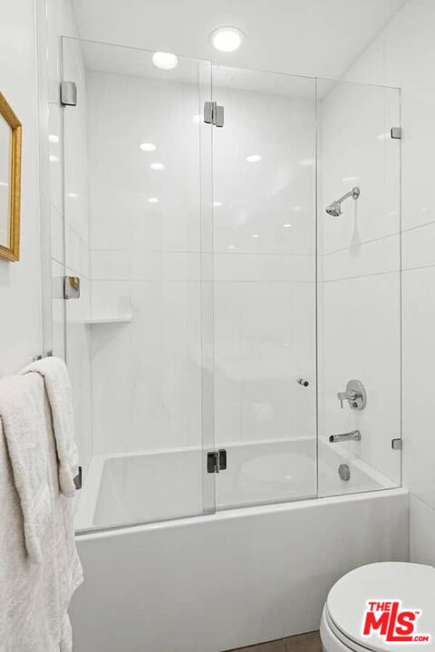 11500 National Blvd Unit: 106