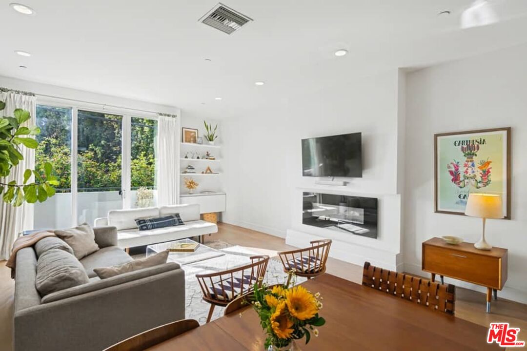 11500 National Blvd Unit: 106
