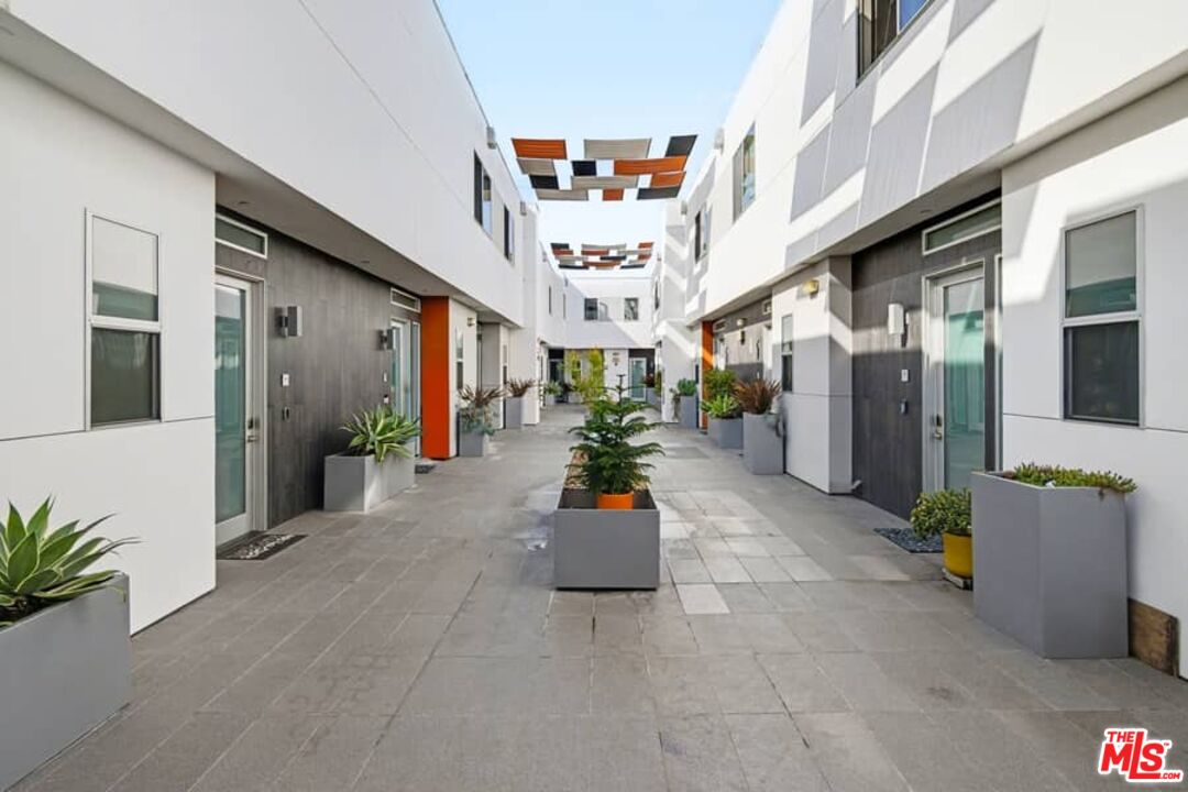 11500 National Blvd Unit: 106