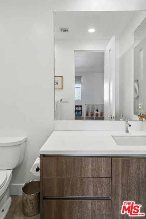 11500 National Blvd Unit: 106