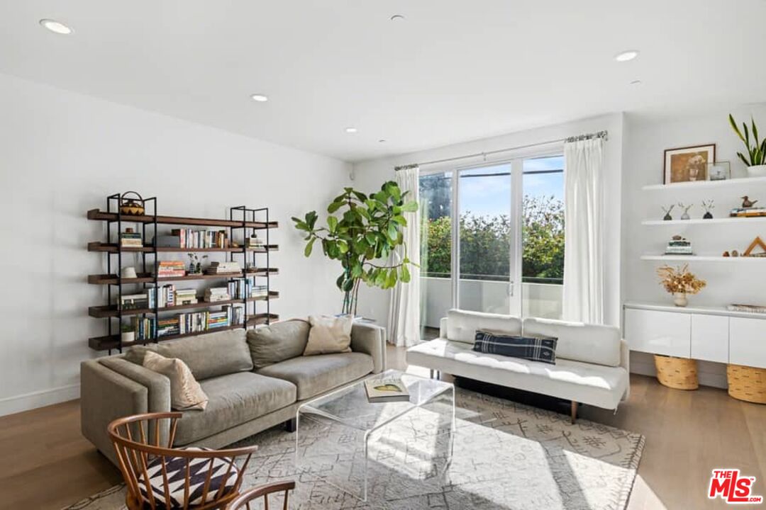 11500 National Blvd Unit: 106
