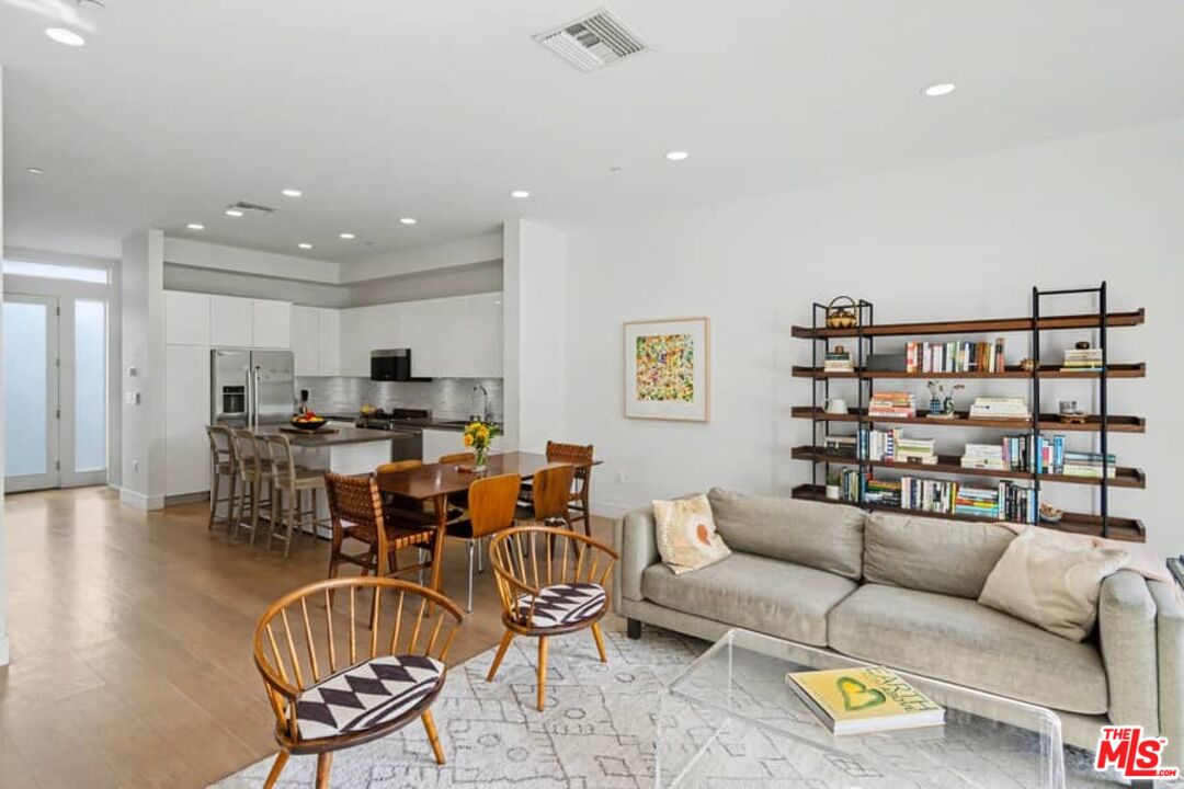 11500 National Blvd Unit: 106