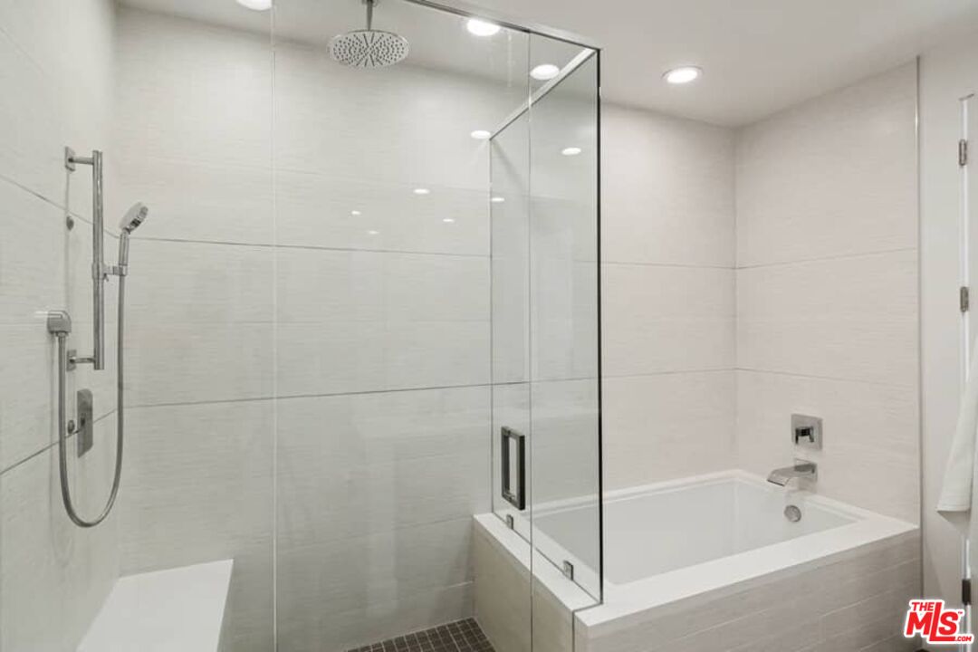 11500 National Blvd Unit: 106
