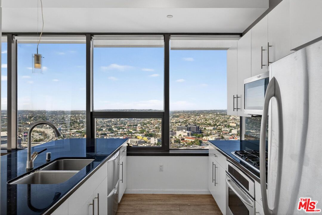 1100 Wilshire Blvd Unit: 2811