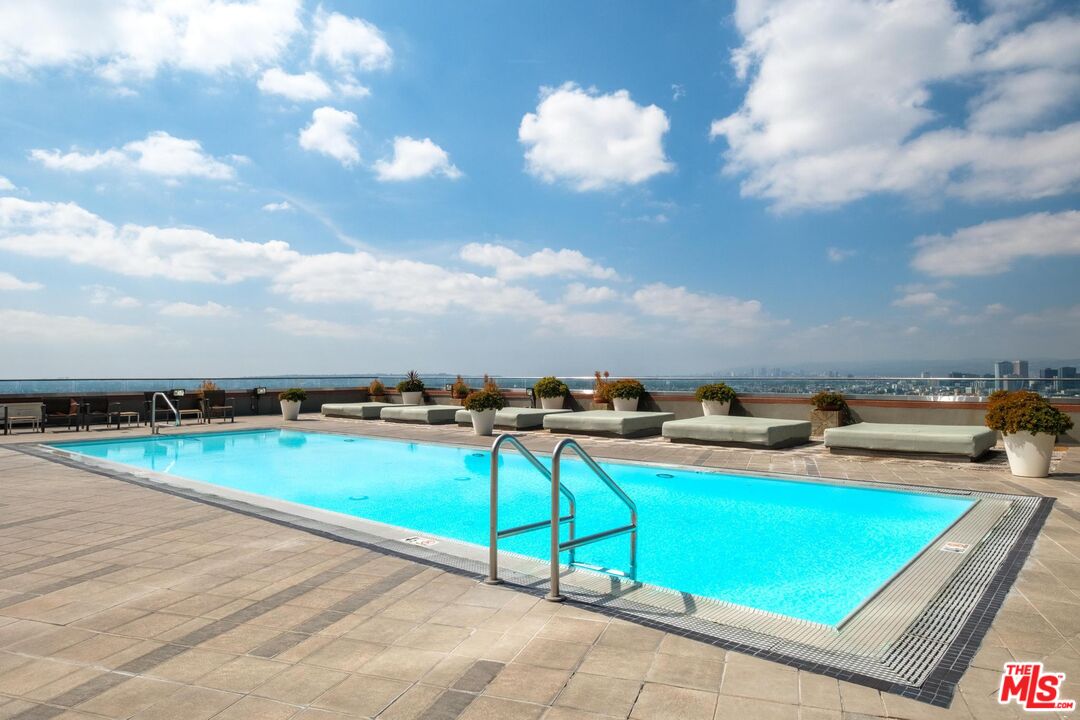 1100 Wilshire Blvd Unit: 2811