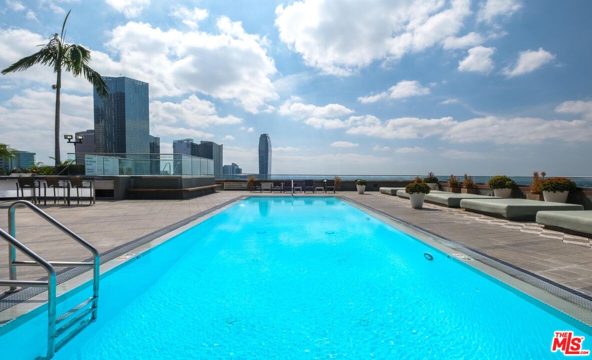 1100 Wilshire Blvd Unit: 2811