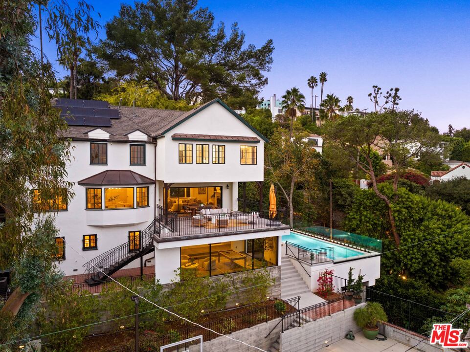 4818 Bonvue Ave