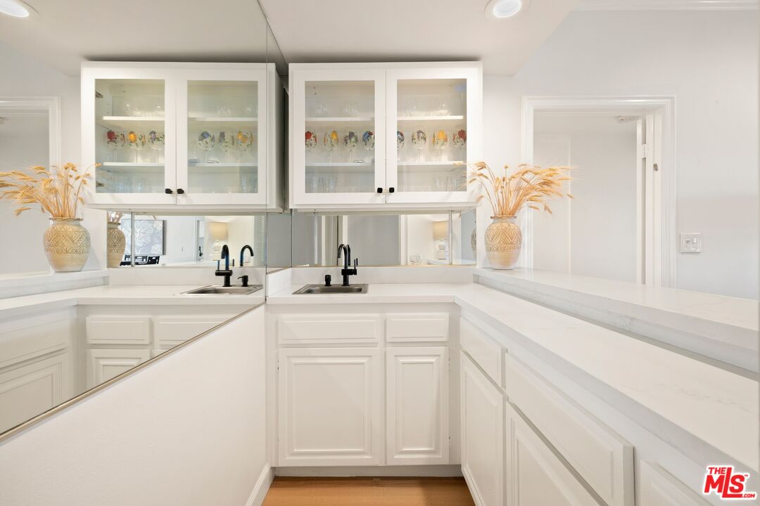 828 S Bedford St Unit: 202