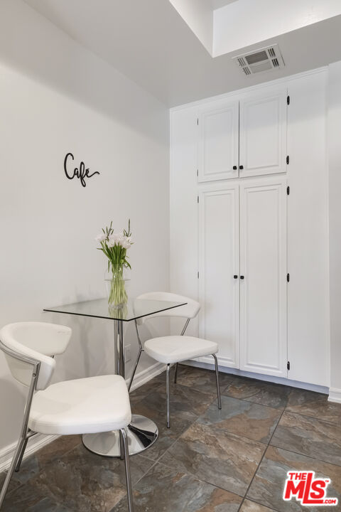 828 S Bedford St Unit: 202