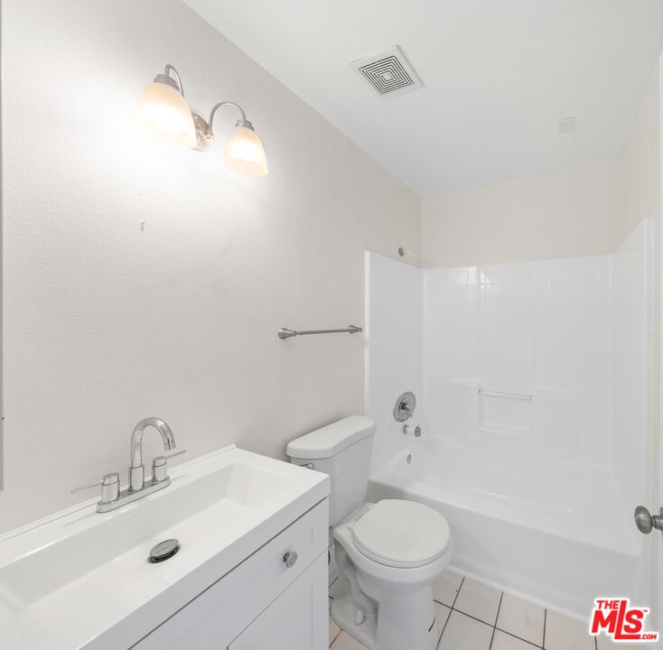 14112 Delano St Unit: Unit 2