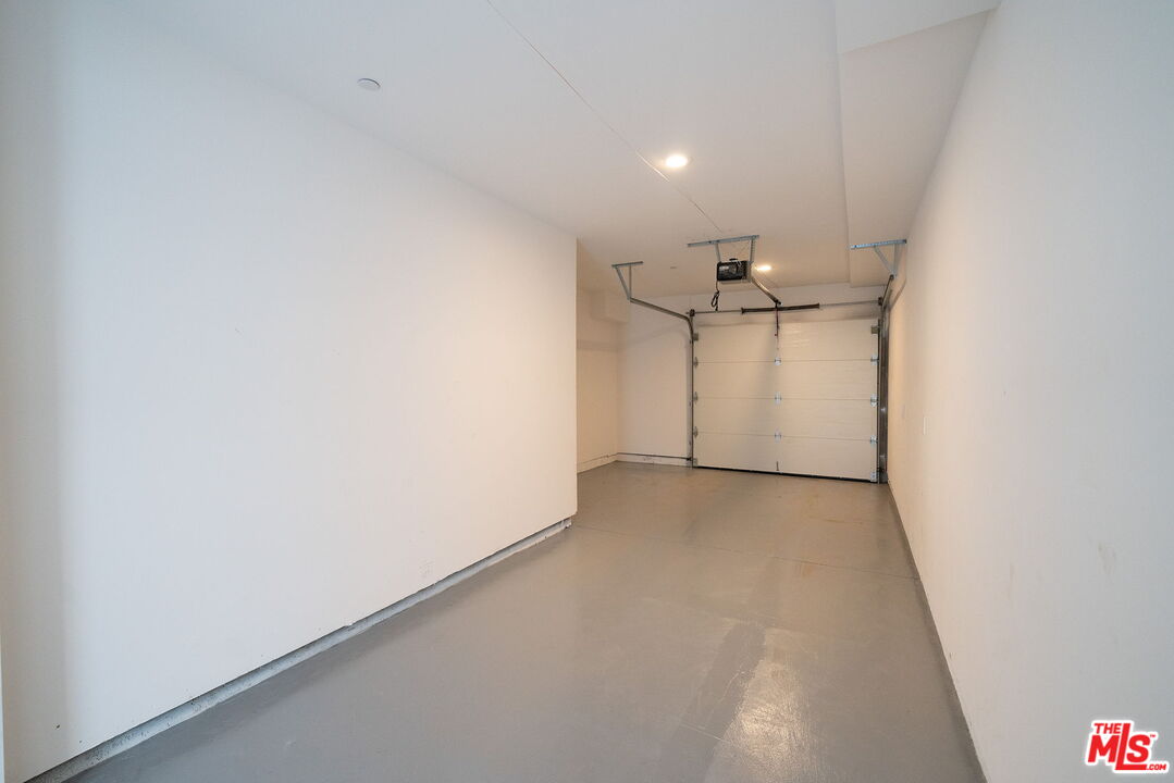 1435 S Crescent Heights Blvd